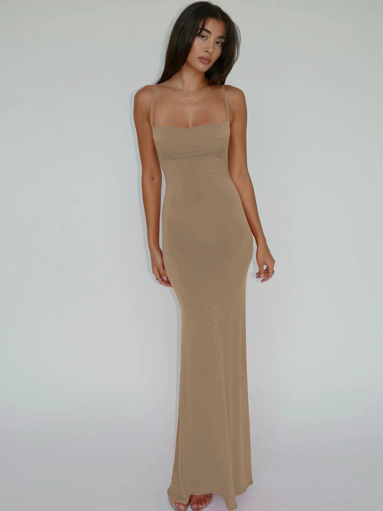 Hugcitar Backless Maxi Dress