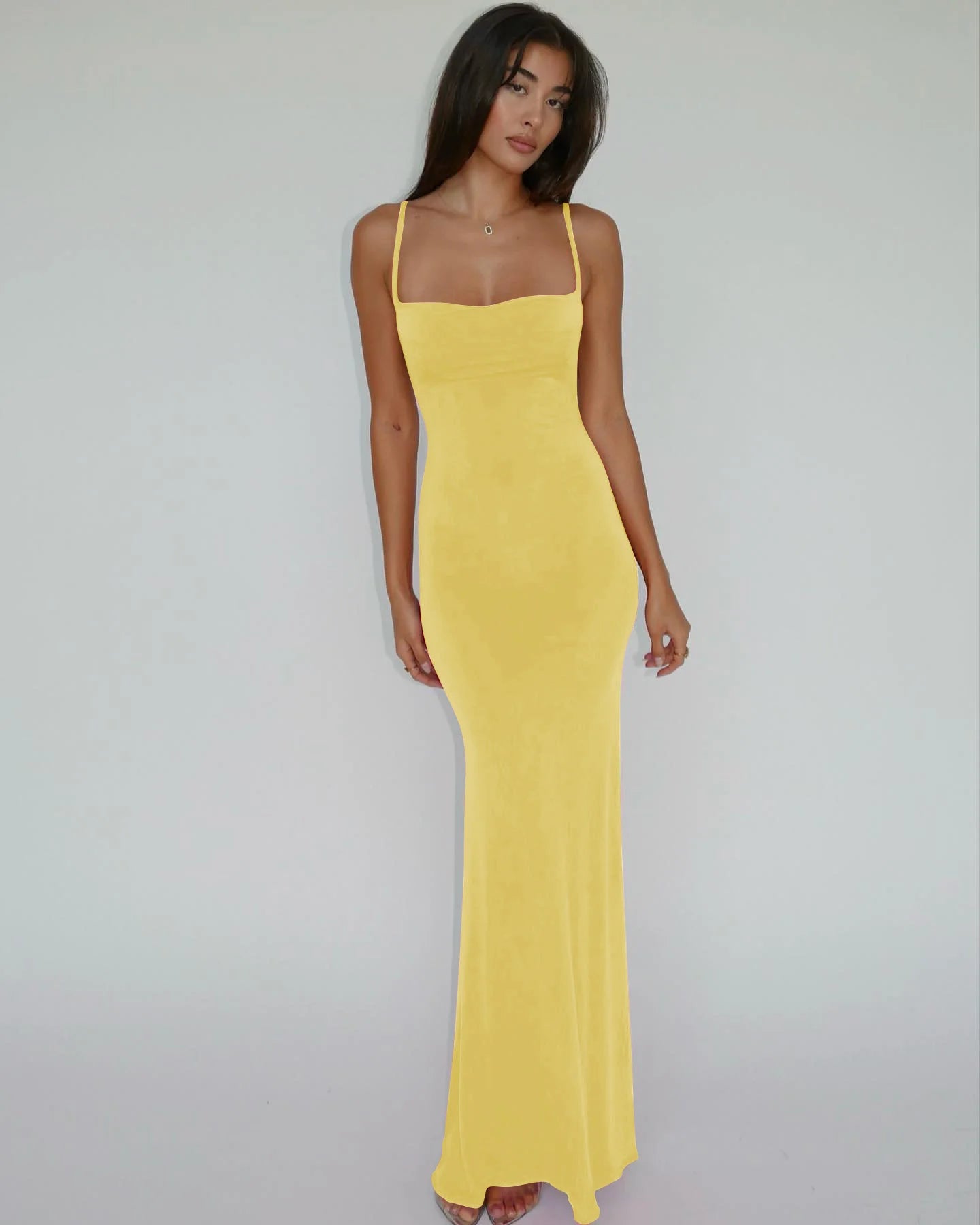 Hugcitar Backless Maxi Dress
